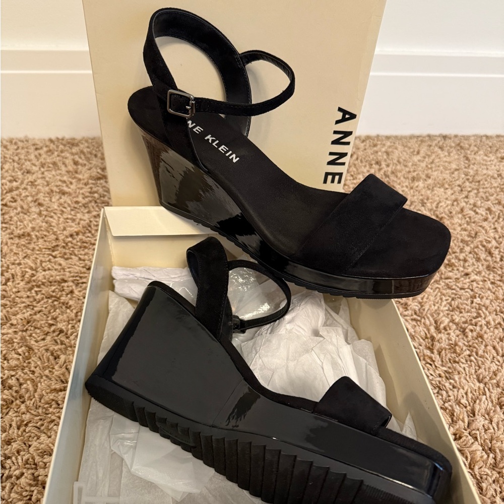 Used -Women's Anne Klein Windsor
Wedge Sandal, Black 9.5

Worn Once.